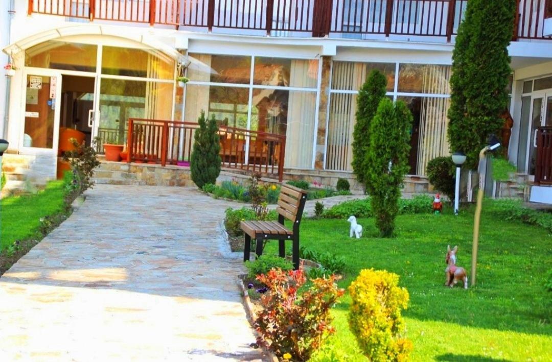 Two Bedroom Apartment In Eagle Rock Mountain Resort Белі Іскар Екстер'єр фото